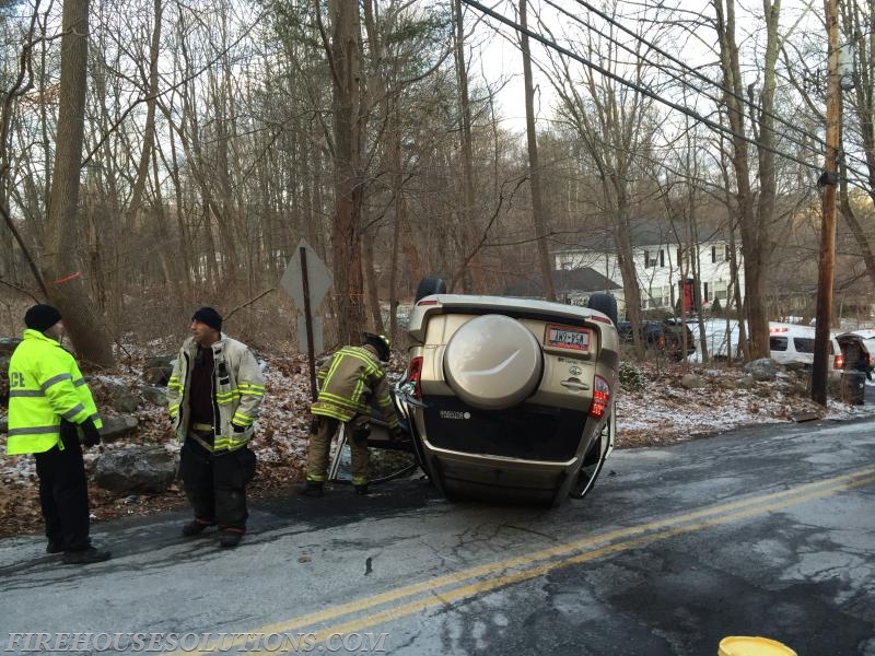 MVA Rollover - Croton Ave.